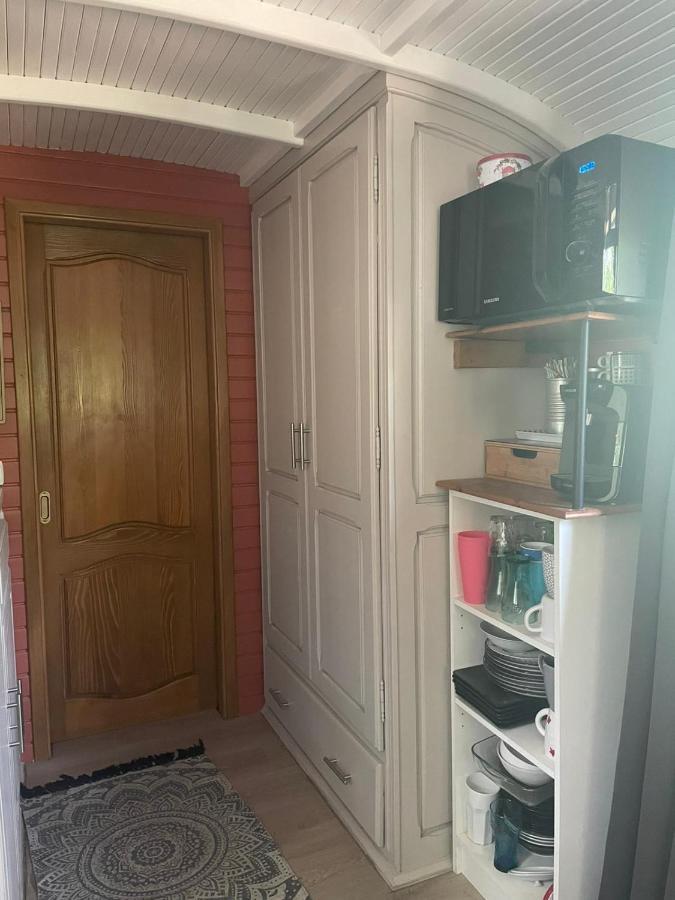 Roulotte En Bois Sud France Konuk evi Le Soler Dış mekan fotoğraf