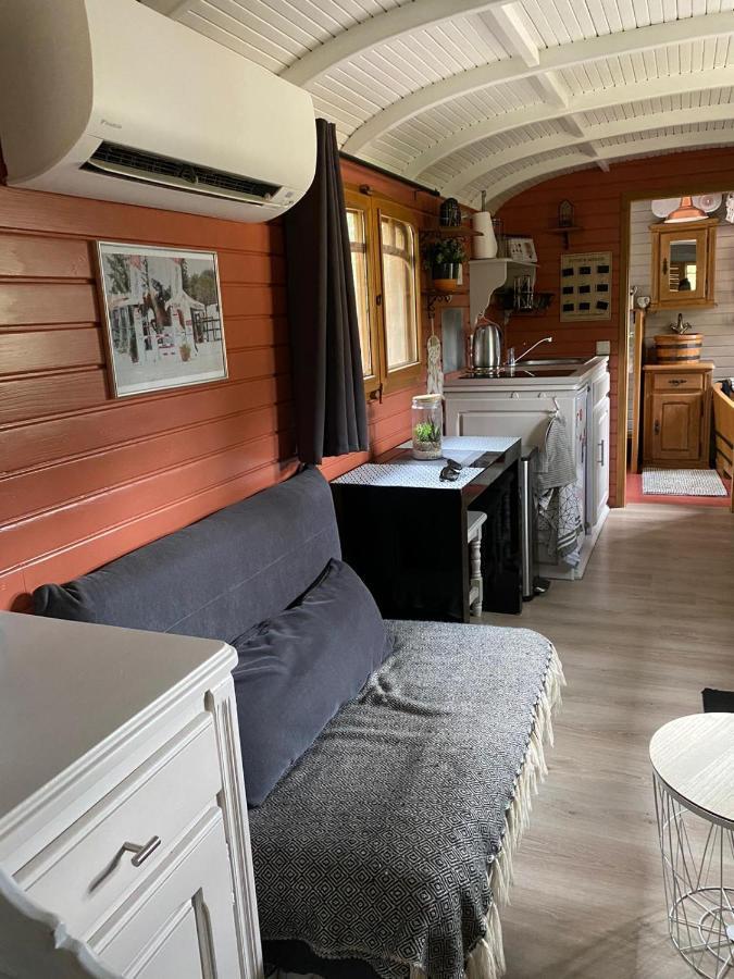 Roulotte En Bois Sud France Konuk evi Le Soler Dış mekan fotoğraf
