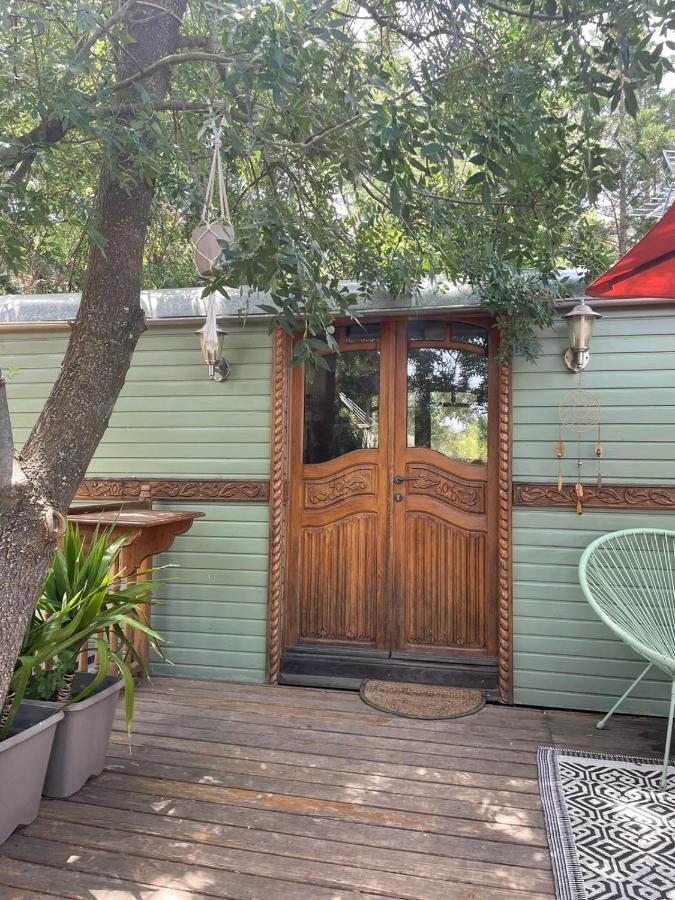 Roulotte En Bois Sud France Konuk evi Le Soler Dış mekan fotoğraf
